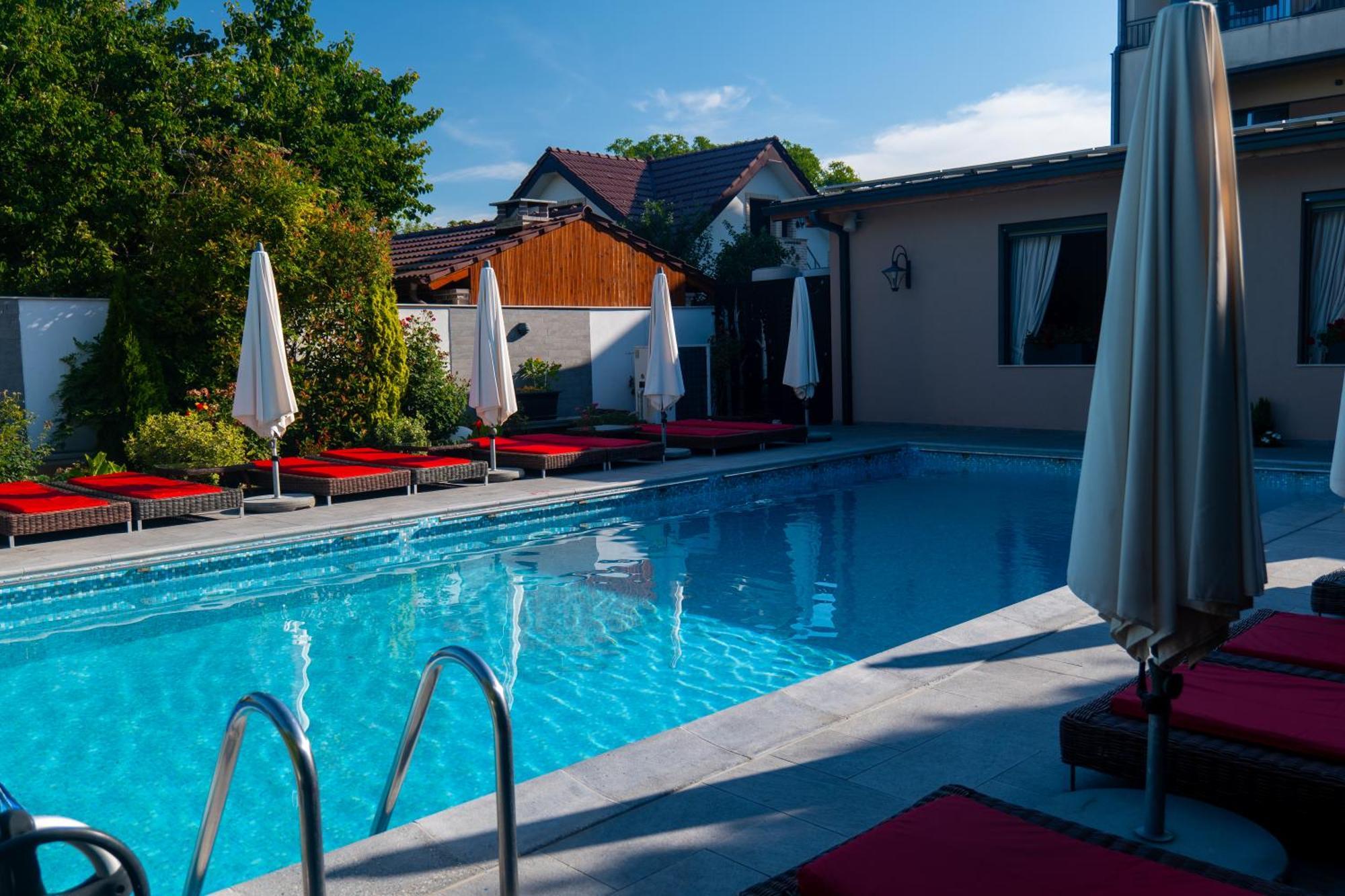 Pensiunea Nora Prestige Timisoara Luaran gambar